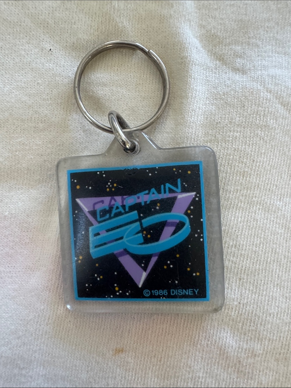 Captain EO Disneyland Vintage Tee, button &key chain-Michael Jackson themed ride - Picture 4 of 4